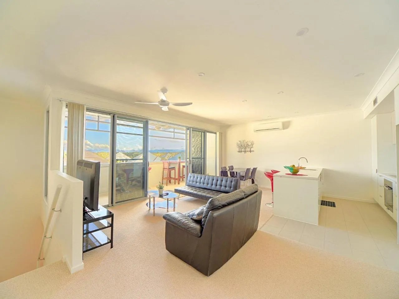 Emerald Lakes Retreat Villa Gold Coast