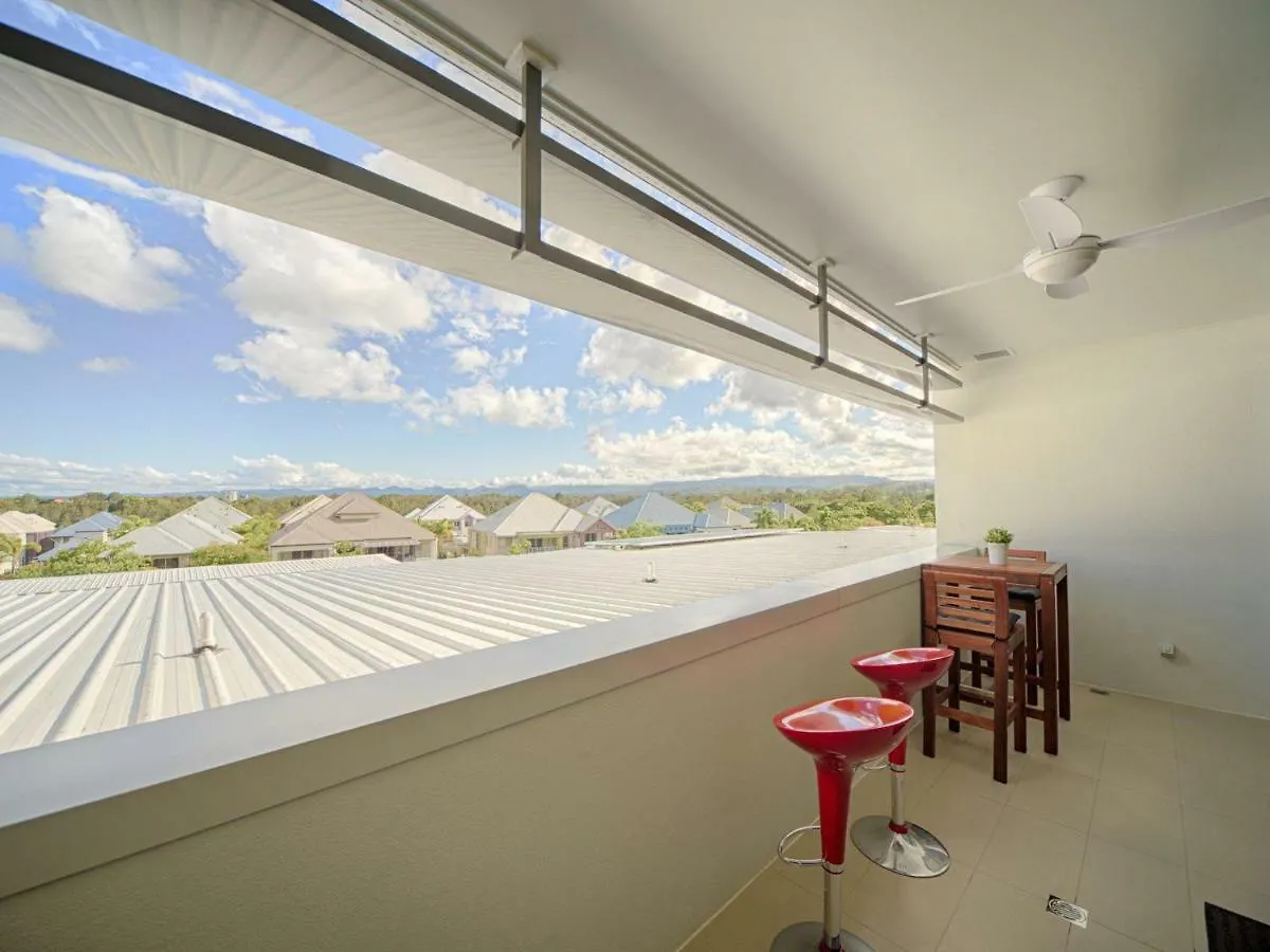 Emerald Lakes Retreat Villa Gold Coast